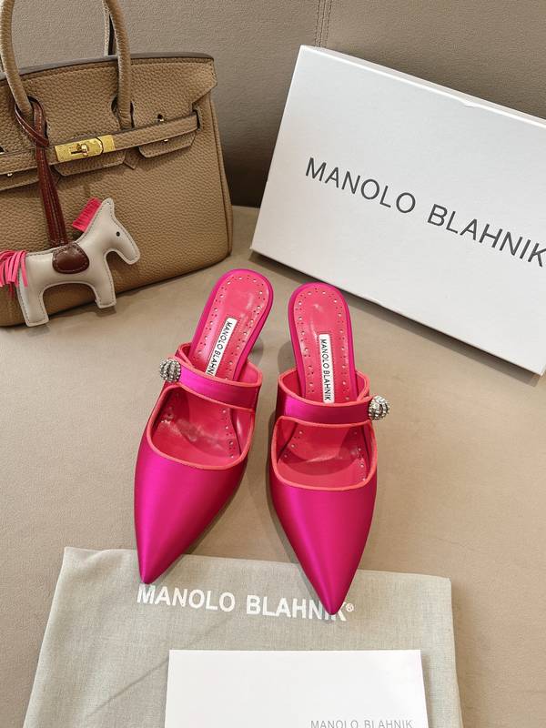 Manolo Blahnik Shoes MBS00062